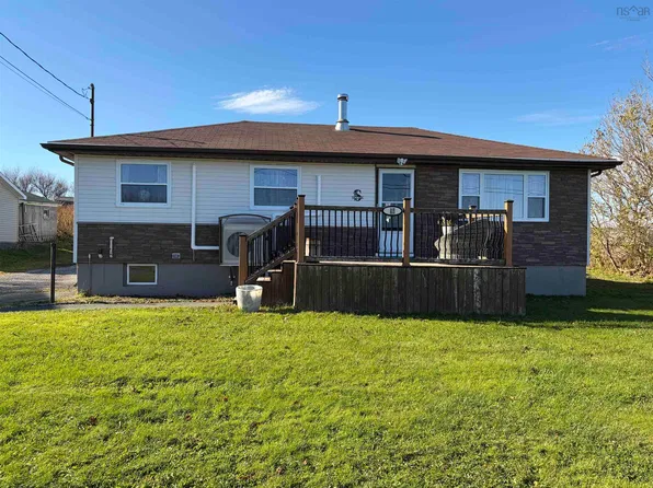 45 Cottage St, Dominion, NS B1G 1C2
