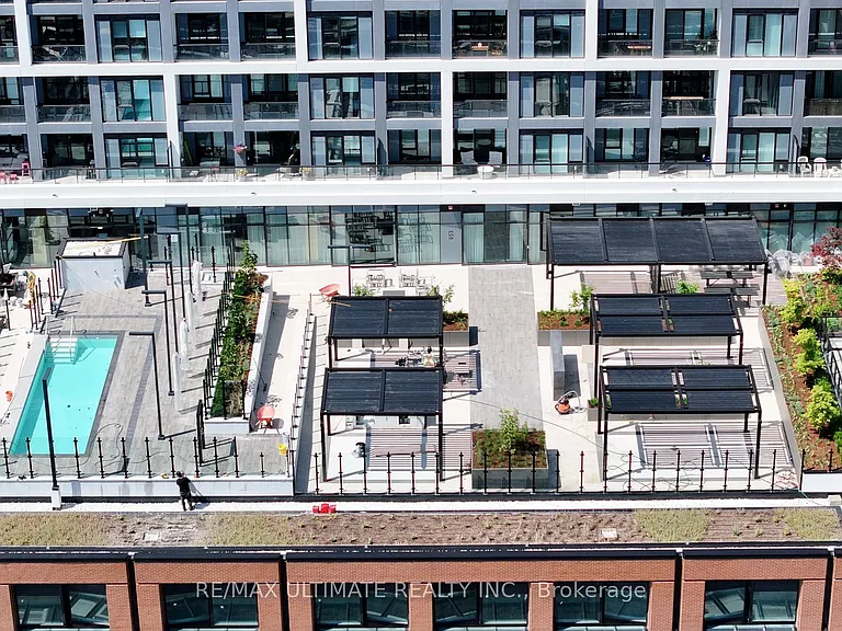 858 Dupont St #Penthouse 16 — Photo 5