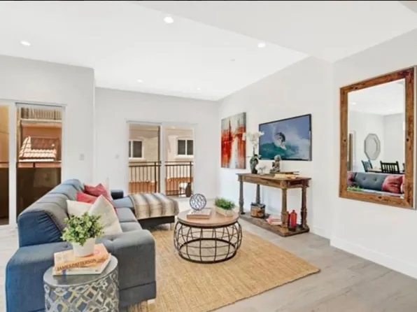 9861 N Lassen Rd, Mission Hills, CA 91345