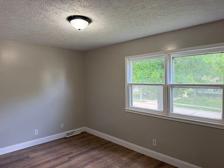 24 Villanova Dr — Photo 9