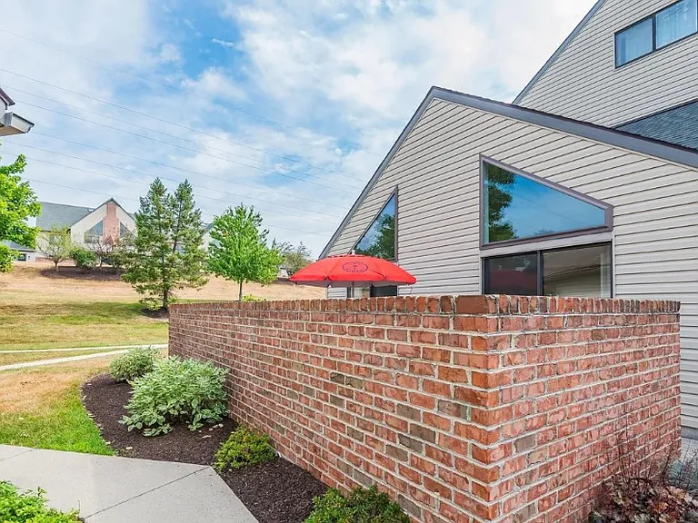 1016 Cherrington Dr — Photo 23
