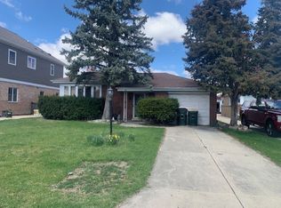 8054 W Prospect Ct, Niles, IL 60714