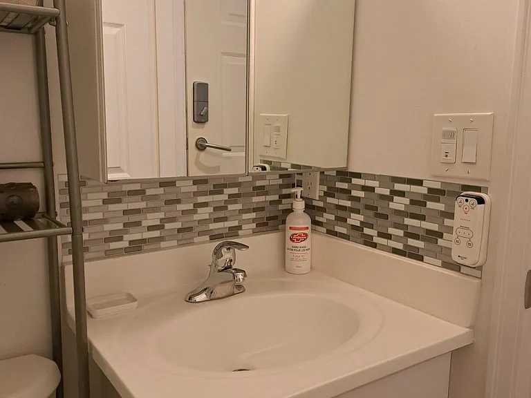 5026 Dominion St #BASEMENT — Photo 9