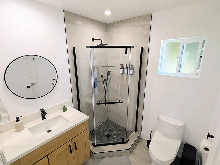 1608 W 213th St — Photo 3