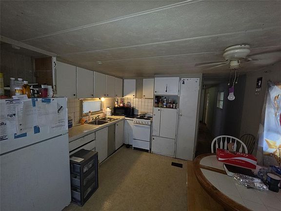 5th image of 37644 MARCH LANE