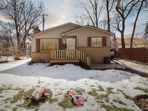 3032 Cloverdale, Highland, MI 48356