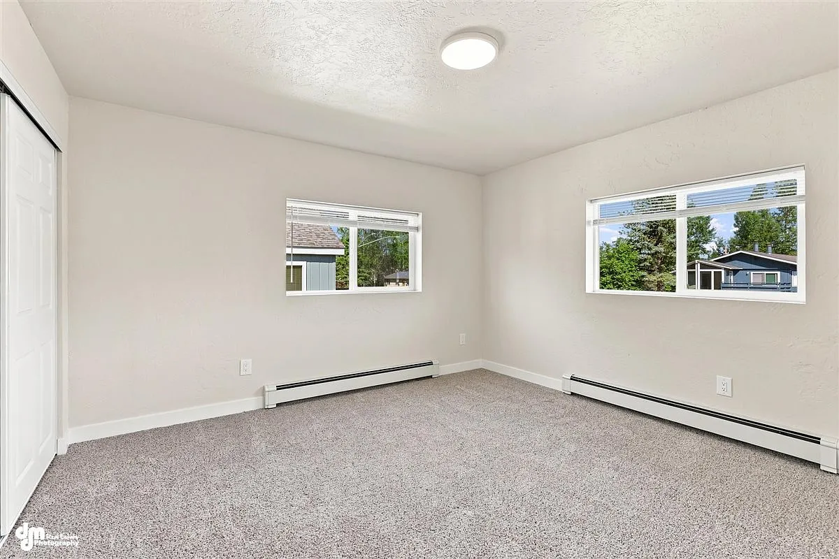 3 bed, 2.5 bath, 1680 sqft, $3,000 — Photo 3
