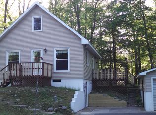 442 Peninsula Trl, Traverse City, MI 49696