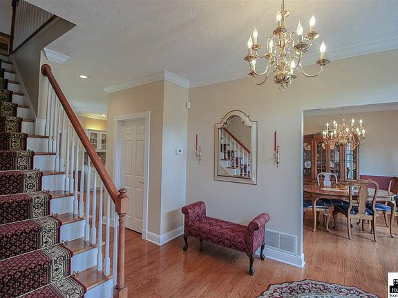 3rd image of 5021 Bennington Dr