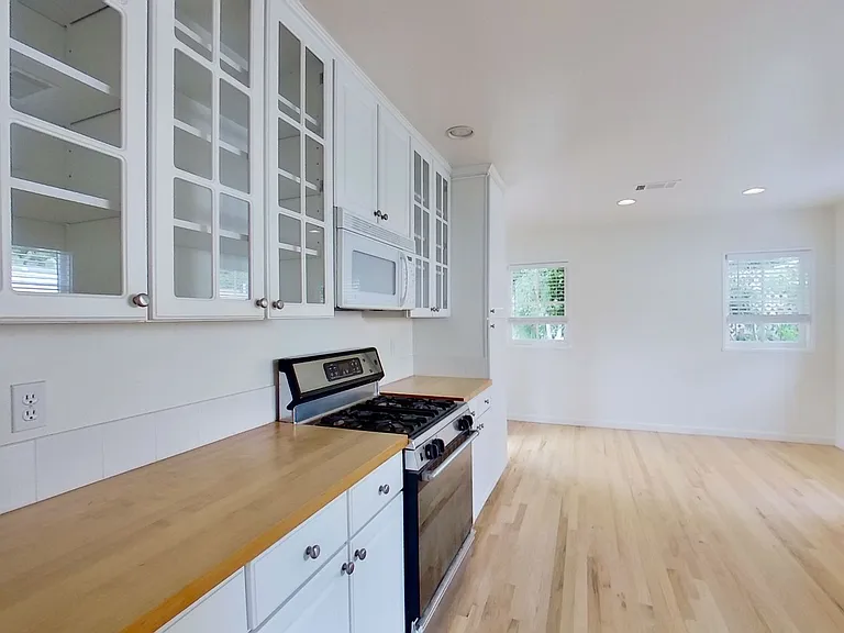 2806 Foothill Rd — Photo 20