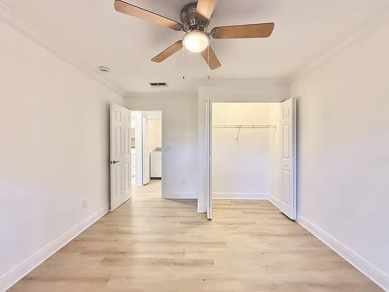 2869 Thistle Ct N — Photo 35