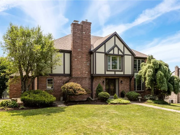 137 Druid Dr, Canonsburg, PA 15317