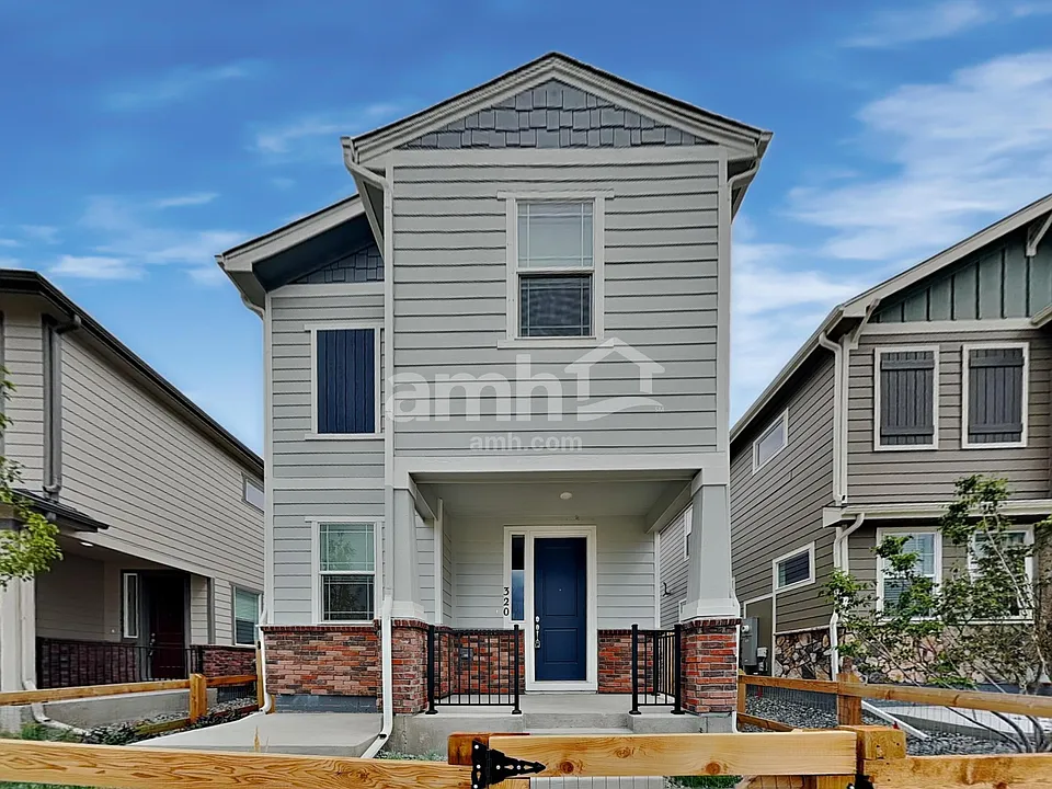 320 N Addison Way