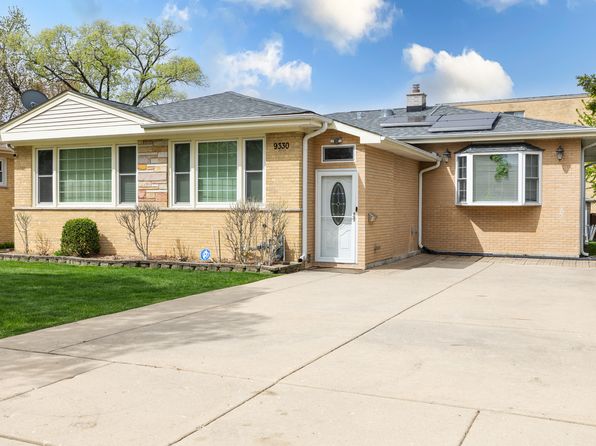 9330 Kolmar Ave, Skokie, IL 60076