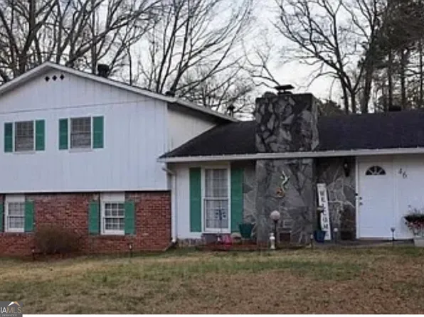 46 W Wedgewood Cir, Newnan, GA 30263