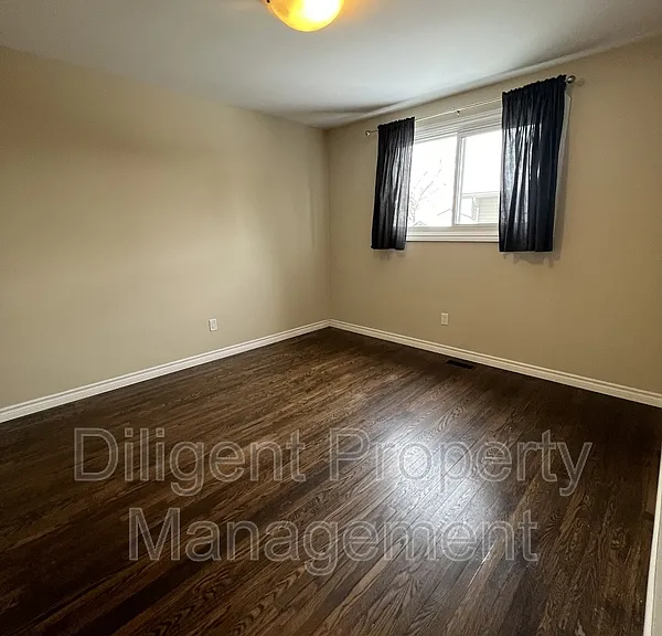 596 Garside Dr — Photo 13