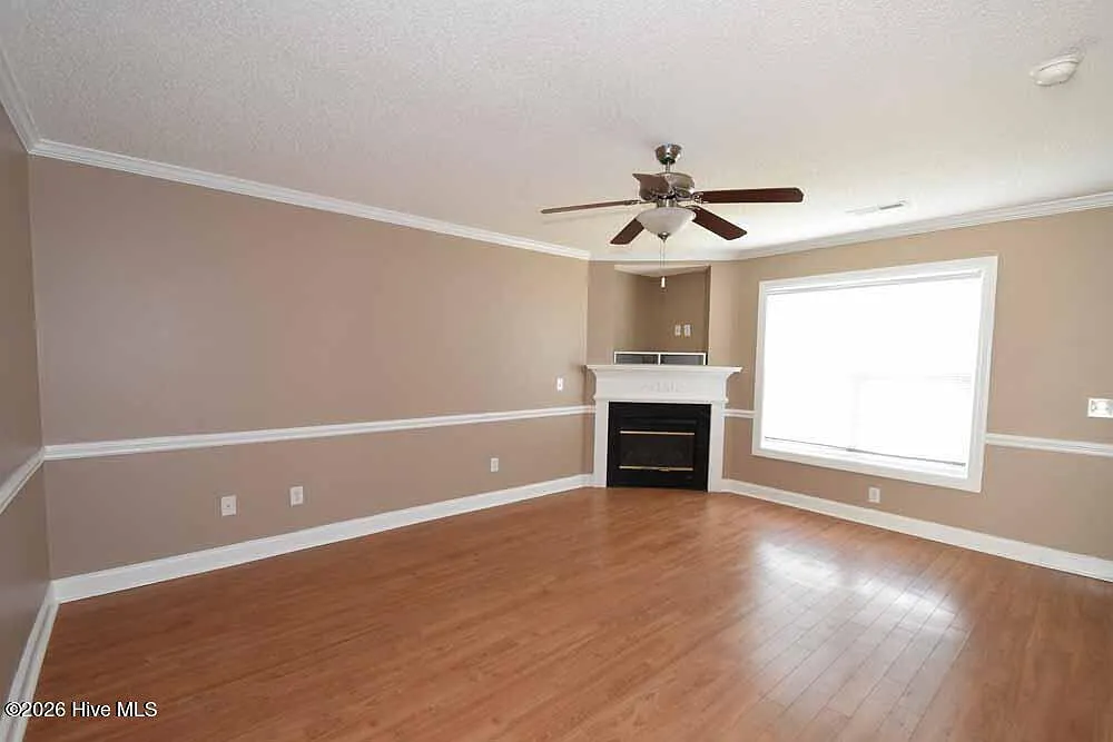 2 bed, 1.5 bath, $1,250 — Photo 3