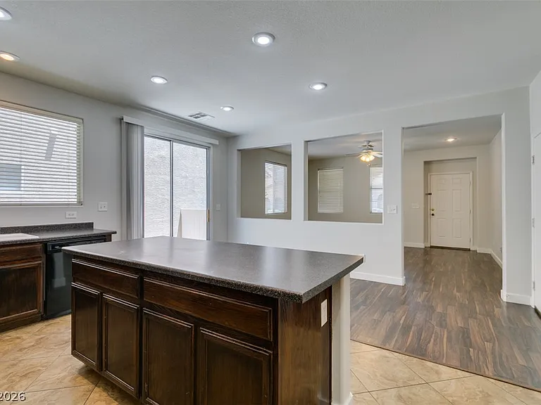 6779 Windingwood St — Photo 20