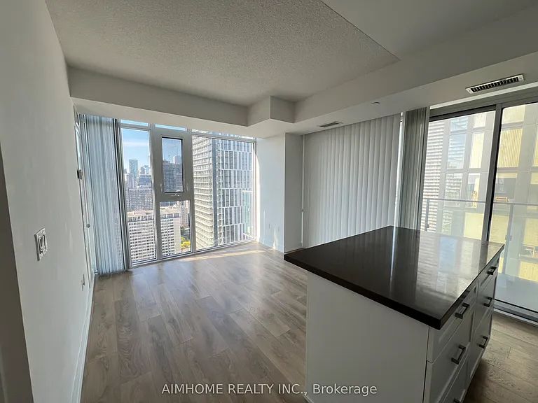 50 Wellesley St E #3210 — Photo 6