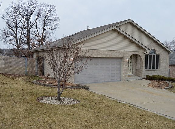 2nd image of 8620 Steeple Hill Dr