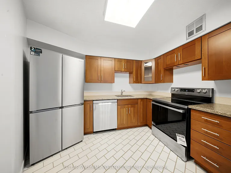 250 Queens Quay W #1608 — Photo 10