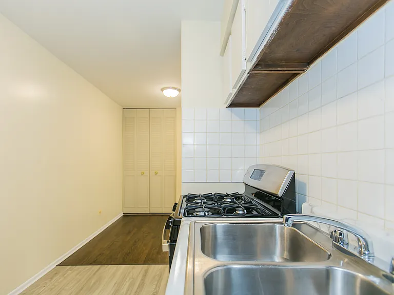 W Deming Pl — Photo 10