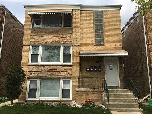 1st image of 5746 W Montrose Ave APT 2