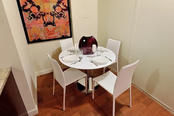 Rented by Eisenberg Exclusives | media 76