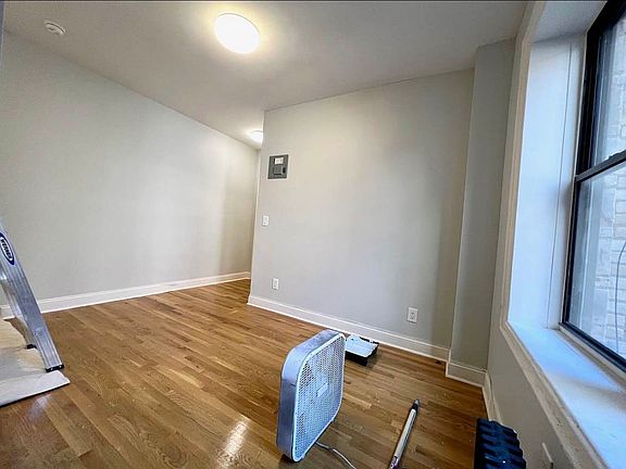 5th image of 135 Ocean Ave #4P