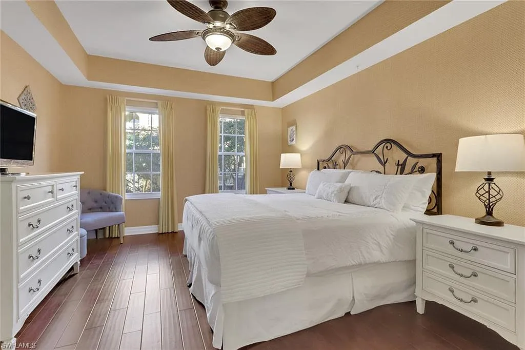 2 bed, 2.0 bath, 1344 sqft, $3,800 — Photo 4