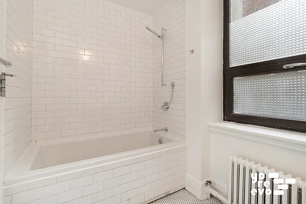 Sold by Yoreevo, LLC | media 14