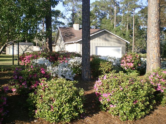 4th image of 861 Evergreen Cir