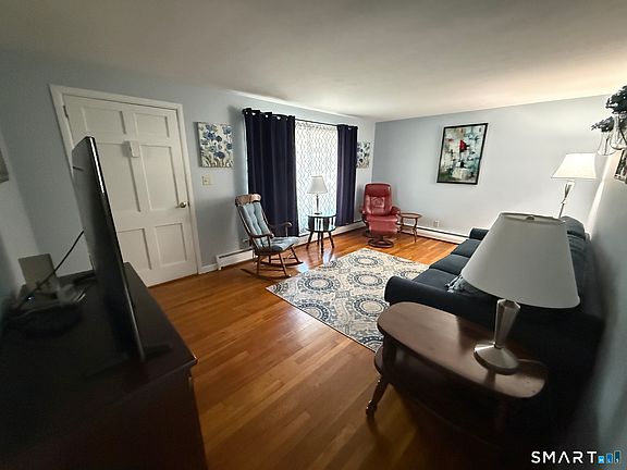 5th image of 106 Edgewood Drive