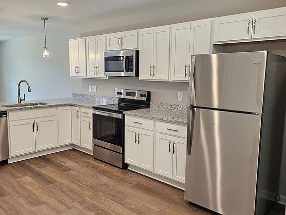 5th image of 134 Walnut St #A