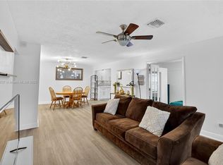 554 NW 46th St, Oakland Park, FL 33309