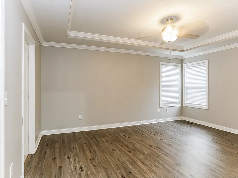 349 Cloverhill Dr — Photo 10