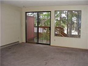 2nd image of 111 NW Columbia Dr APT A4