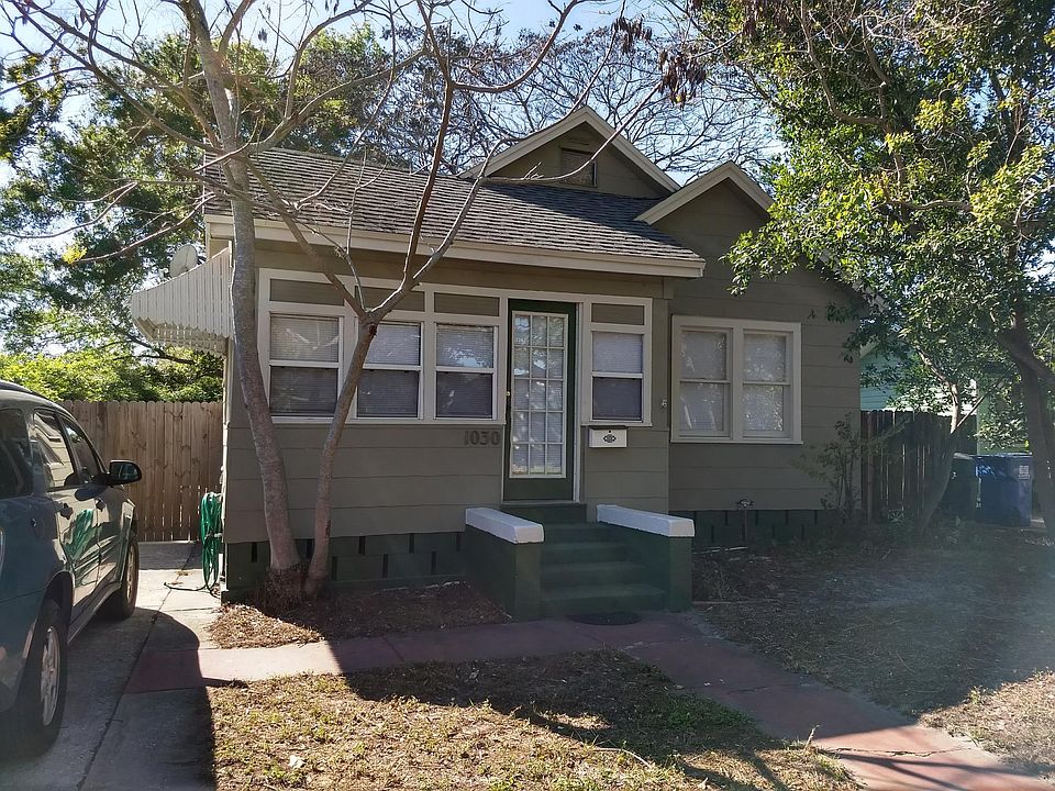 1st image of 1030 27th St N