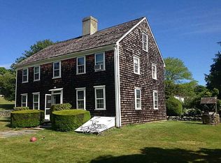 6 Baldwin Rd, Middletown, RI 02842