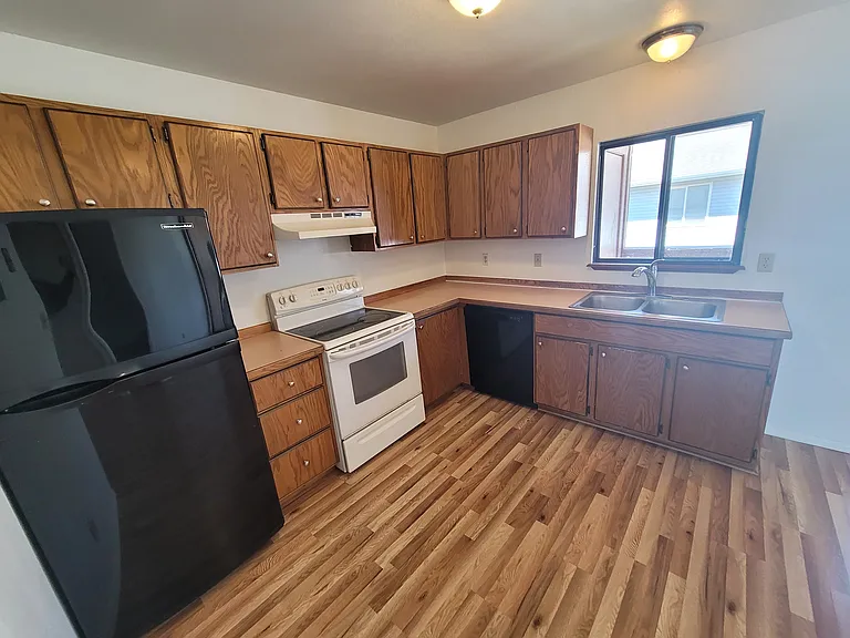 1102 E Carolina Ave #8 — Photo 9