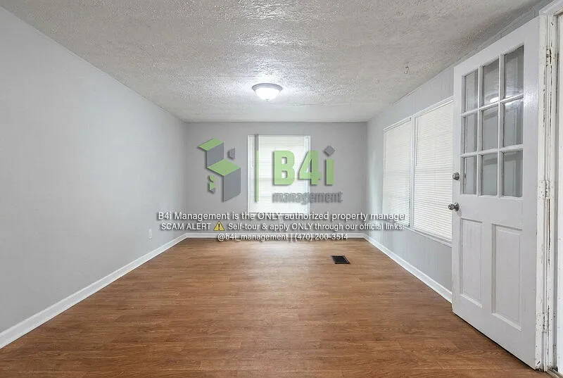 4 bed, 2.0 bath, 1494 sqft, $1,800 — Photo 4