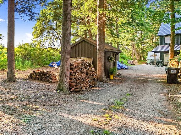 5th image of 3263 Westland Dr