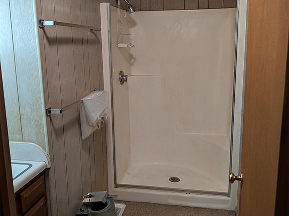 4th image of 410 W Maple St APT 1