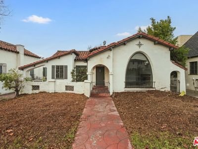 147 S Poinsettia Pl, Los Angeles, CA, 90036