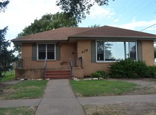 416 N Maple St, Russell, KS 67665