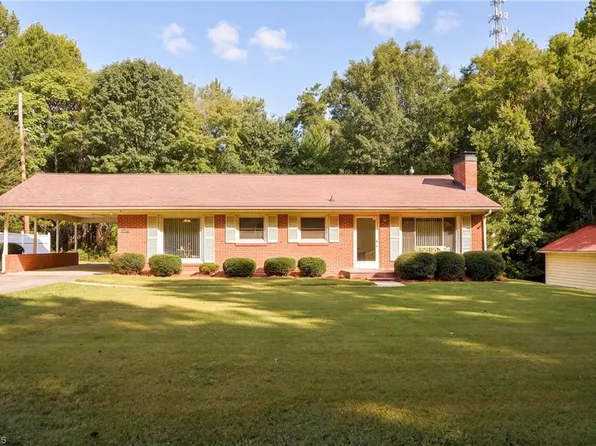 187 Red Sparrow Ln, Lexington, NC 27295
