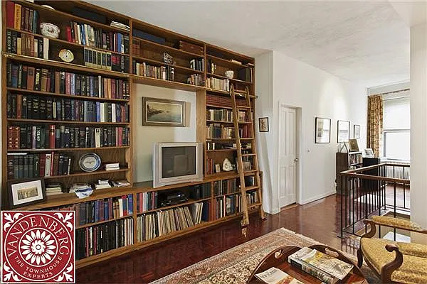 Sold by Vandenberg | media 3