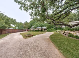 9004 Martin Dr, North Richland Hills, TX 76182