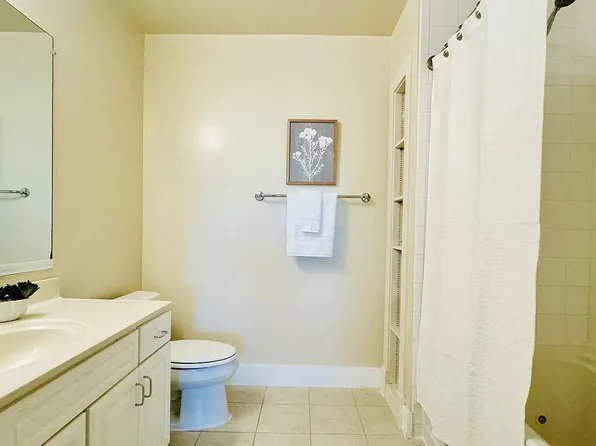 (undisclosed Address), Arlington, VA 22201