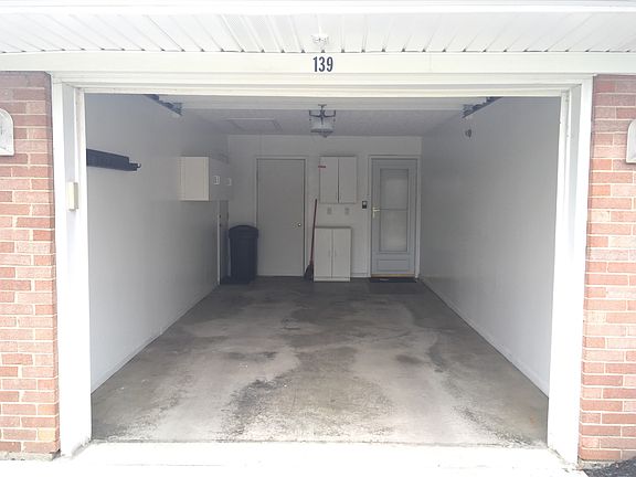 One car garage